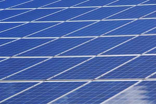 Panneau solaire photovoltaïque : optez pour l'efficacité énergétique !
